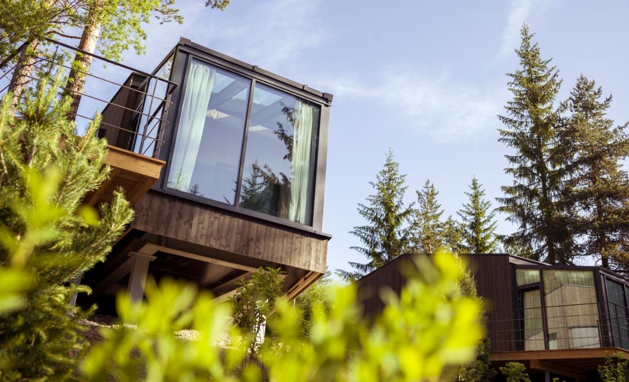 Skyview Chalets Am Camping Toblacher See Dobbiaco Exterior foto