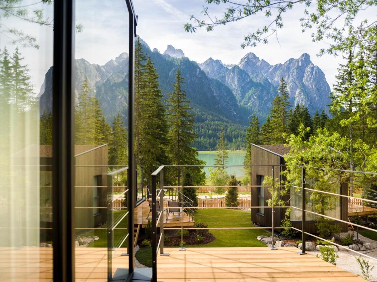 Skyview Chalets Am Camping Toblacher See Dobbiaco Exterior foto